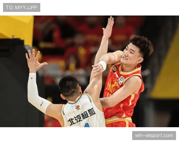 孙铭徽赛场上像风一样，私底下却独爱买奢侈包？